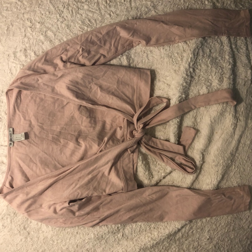 Forever 21 workout long sleeve, never worn before